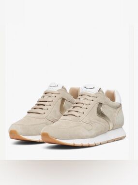 NWT VOILE BLANCHE JULIA Suede Sneakers With Metallic Details in Beige-Platinum